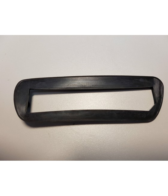 Spiegelunterlage rechts BMW E9 2,5 CS - 3,0 CSL ab 1973 CS-822062E9