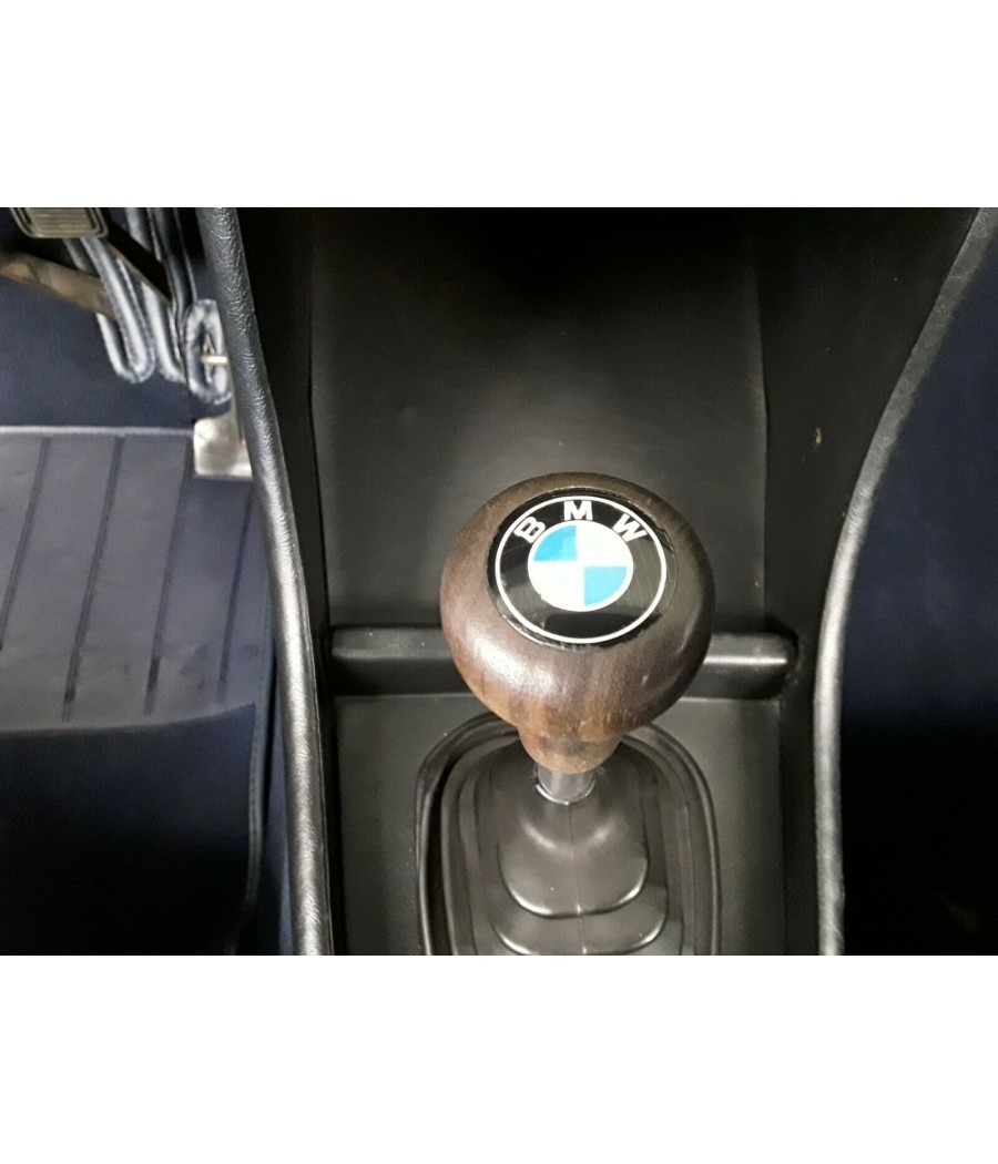 Gear knob wood screwed with BMW emblem BMW E10 / E6 1502 - 2002 turbo CS-232902E10