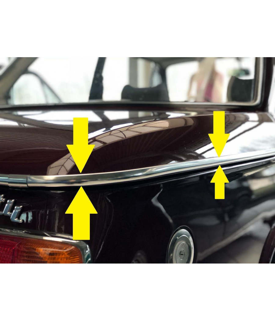 Zierleiste Heckklappe rechts BMW E10 1502 - 2002 turbo CS-476179